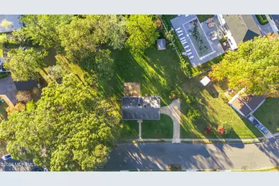 3 Roslyn Drive, Oakhurst, NJ 07755 - Photo 3