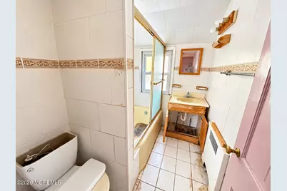 392 Berkeley Road, Orange, NJ 07050 - Photo 15