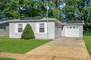 135 Courtshire Dr, Brick, NJ 08723 - Photo 1