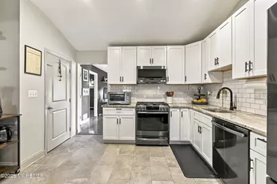 54 Boulevard E, Laurence Harbor, NJ 07735 - Photo 19