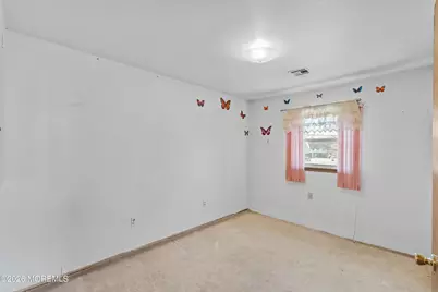 271 Joe Parker Road, Lakewood, NJ 08701 - Photo 17