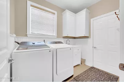 111 Scarborough Way, Marlboro Township, NJ 07746 - Photo 33