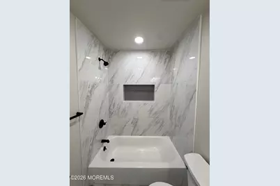 888 State Route 35, Laurence Harbor, NJ 08879 - Photo 15