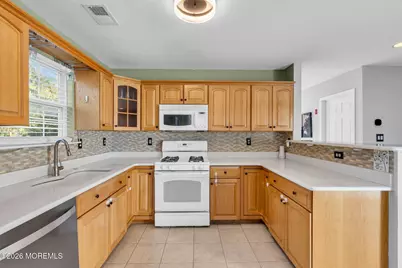 112 Wood Duck Court, Freehold, NJ 07728 - Photo 17