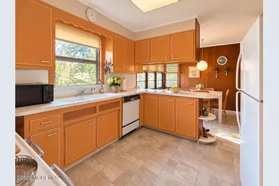1501 Central Court, Asbury Park, NJ 07712 - Photo 17