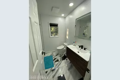604 Van Note Parkway, Oakhurst, NJ 07755 - Photo 17