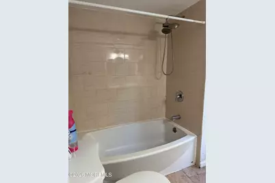 80 Jackson Street, Freehold, NJ 07728 - Photo 23