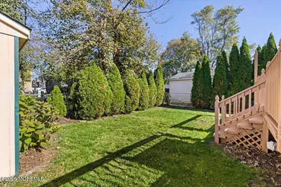 19 Ellis Street, Freehold, NJ 07728 - Photo 27