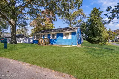 32 Locker Street, Beachwood, NJ 08722 - Photo 3