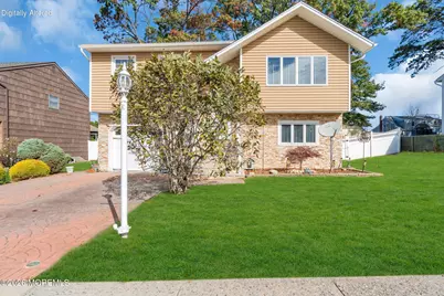 7 Thomas Avenue, South Amboy, NJ 08879 - Photo 5