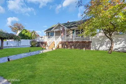 354 Beverly Drive, Aberdeen Township, NJ 07735 - Photo 5