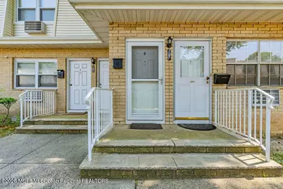 107 White Street #D, Eatontown, NJ 07724 - Photo 3