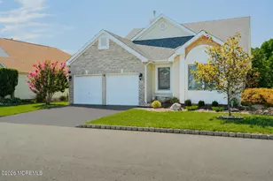 28 Brighton Ct, Monroe Township, NJ 08831 - Photo 1