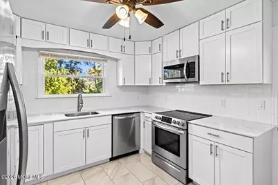 948 Round Avenue, Brick, NJ 08723 - Photo 7