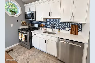 305 Heritage Drive, Brick, NJ 08723 - Photo 7