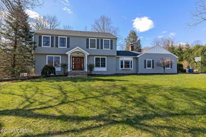 10 Foxwood Run, Middletown, NJ 07748 - Photo 1