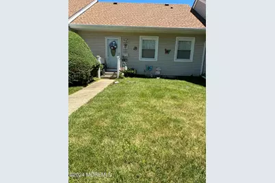 121 Muhlen Platz #D/1000, Freehold, NJ 07728 - Photo 1