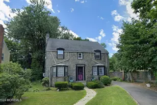 392 Berkeley Rd, Orange, NJ 07050 - Photo 1