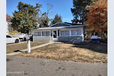 429 Forepeak Avenue, Beachwood, NJ 08722 - Photo 1