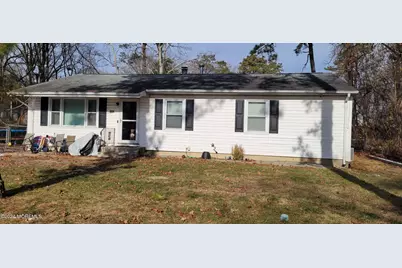 609 Commonwealth Boulevard, Toms River Township, NJ 08757 - Photo 1