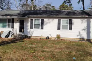 609 Commonwealth Blvd, Toms River Township, NJ 08757 - Photo 1