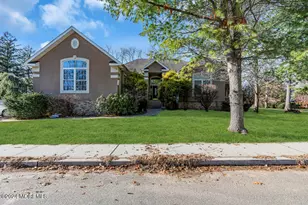 22 Circle Pl, Lakewood, NJ 08701 - Photo 1