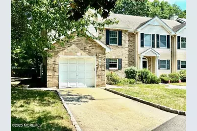 31 Weller Place, Holmdel, NJ 07733 - Photo 1