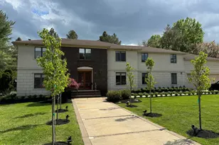 14 Harbor Ct, West Long Branch, NJ 07764 - Photo 1