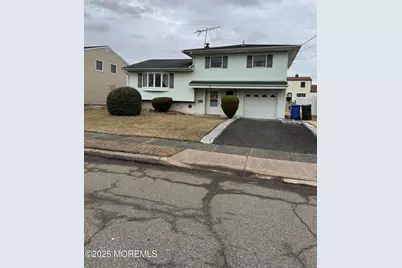 42 Roosevelt Avenue, Colonia, NJ 07067 - Photo 1