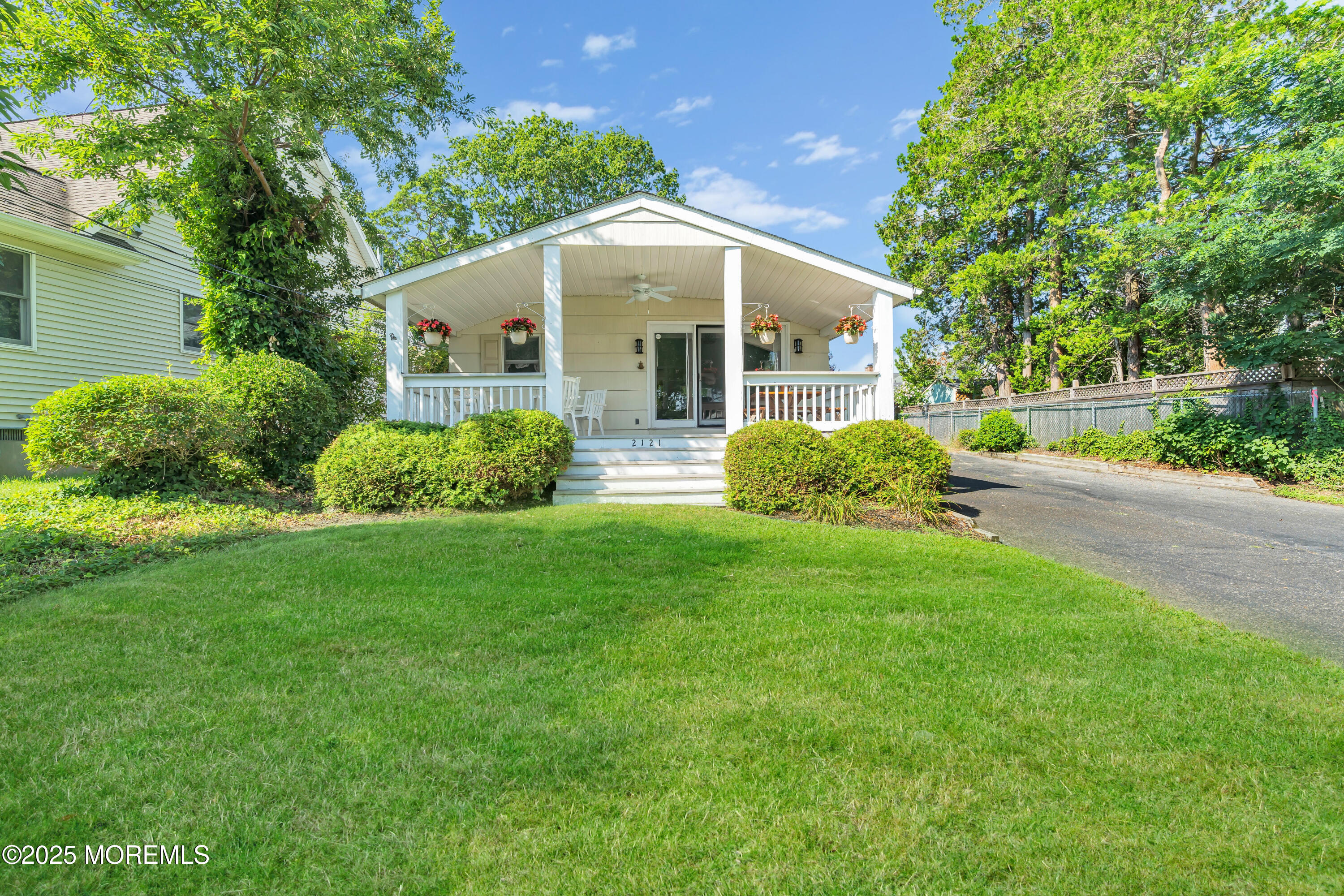 2121 4th Ave, Spring Lake, NJ 07762 - MLS 22506401 - Coldwell Banker