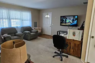 9 Hawaii Ct, Matawan, NJ 07747 - Photo 1