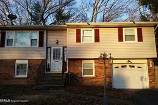 16 Oak Leaf Ln, Toms River Township, NJ 08755 - Photo 1