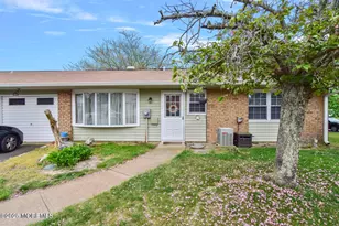 91 A Cambridge Cir, Manchester Township, NJ 08759 - Photo 1