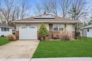 37 Scarborough Pl, Toms River Township, NJ 08757 - Photo 1