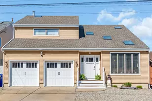 8 Bahia Ct, Brick, NJ 08723 - Photo 1