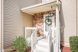 23 Clavendon Ct, Middletown, NJ 07748 - Photo 1