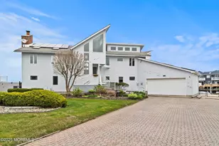 930 Pelican Dr, Lanoka Harbor, NJ 08734 - Photo 1