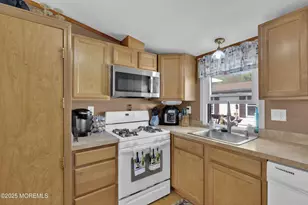 3 Cedar Ct, Manalapan Township, NJ 07726 - Photo 1