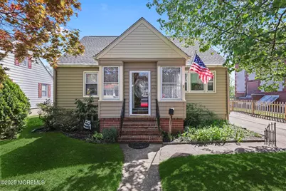 14 Seventh Avenue, Florence, NJ 08518 - Photo 1