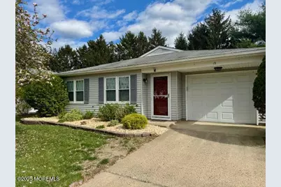 19 Lauren Lane S, Brick, NJ 08723 - Photo 1