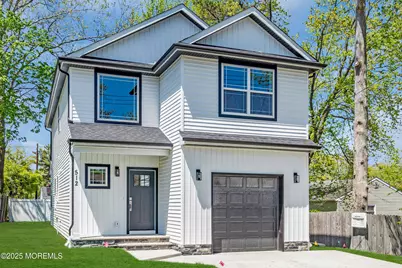 512 Seaman Avenue, Beachwood, NJ 08722 - Photo 1