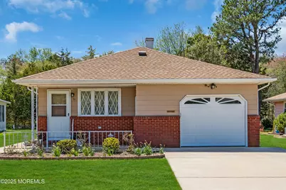 51 Barbados Drive S, Toms River Township, NJ 08757 - Photo 1