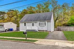 957 Harrison Rd, Toms River Township, NJ 08753 - Photo 1