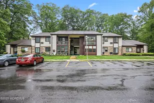 154 Cross Slope Ct, Manalapan Township, NJ 07726 - Photo 1