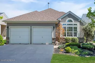 22 Dunrovin Ct, Manchester Township, NJ 08759 - Photo 1