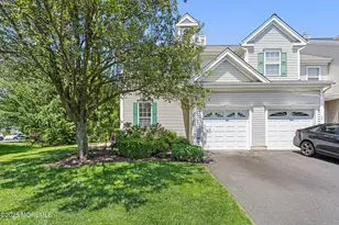 52 Straton Ct, Sayreville, NJ 08859 - Photo 1