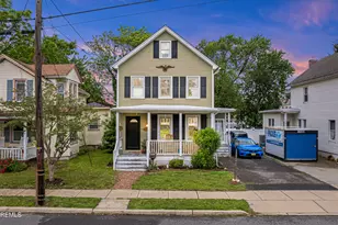 14 Elizabeth St, Keyport, NJ 07735 - Photo 1