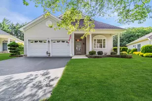 25 Bellflower Dr, Lakewood, NJ 08701 - Photo 1