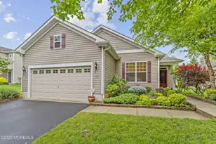 72 Wintergreen Dr, Manalapan Township, NJ 07726 - Photo 1