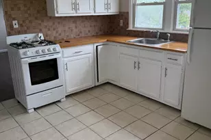 8 Kendall Dr, Sayreville, NJ 08859 - Photo 1